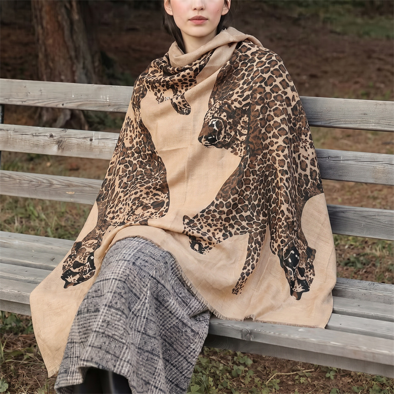 Vintage luipaardprint hijab en - Vintage Outdoor Fashion recensie en prijs